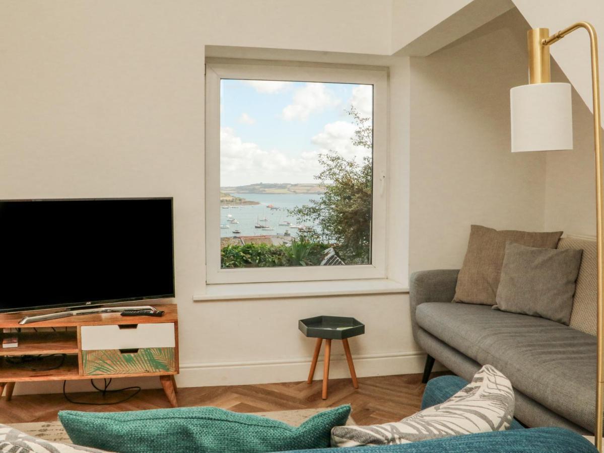 Vila Through The Porthole Falmouth Exteriér fotografie